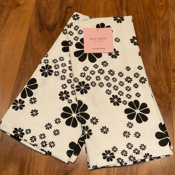 kate spade Other - KATE SPADE NEW YORK FALLING SPADE FLORAL KITCHEN TOWELS 2-PACK